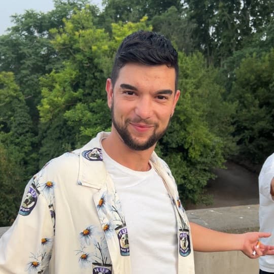 Pierpaolo, Impiegato remoto